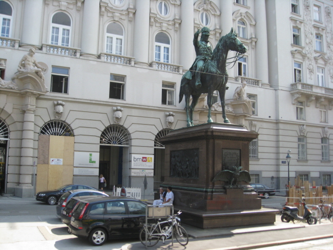 IMG_9947.jpg